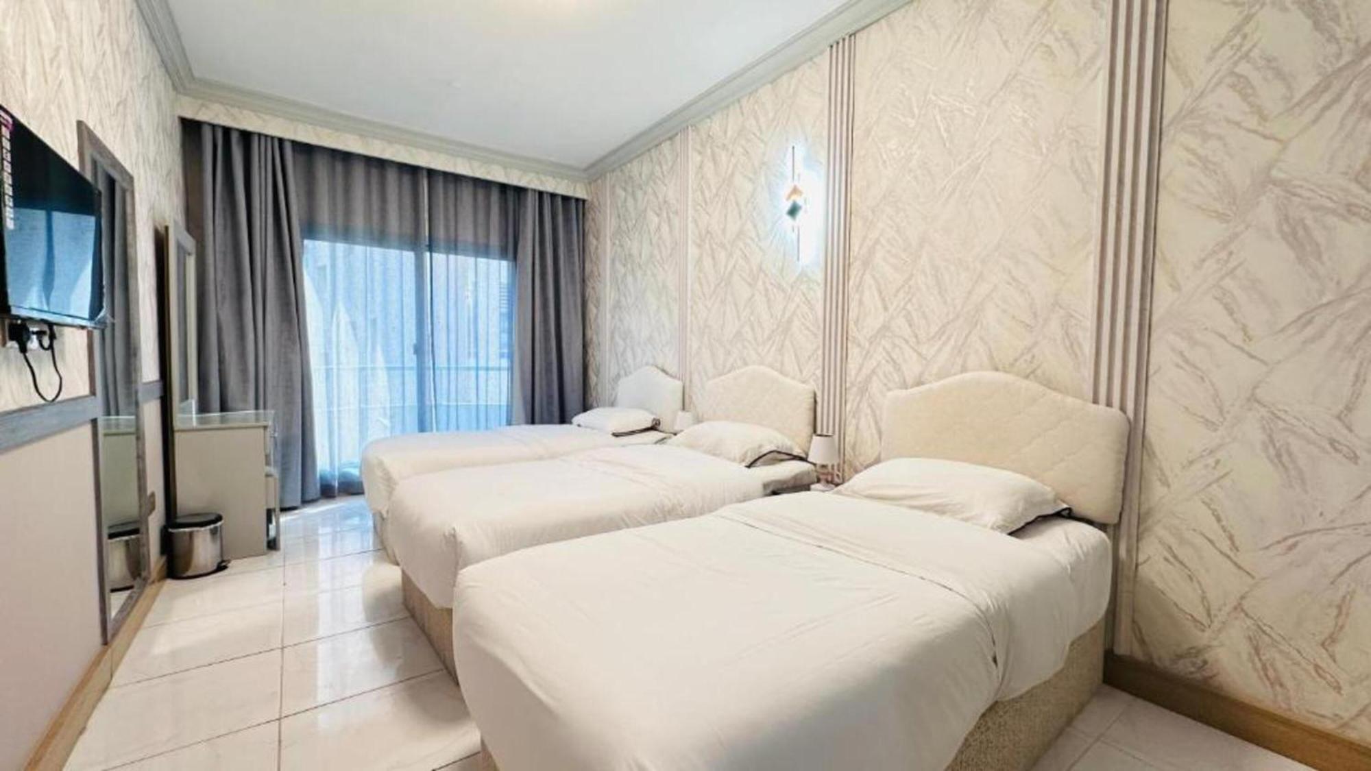 Luxurious San Marino By Checkmyguest * Dubai